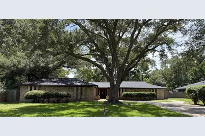 410 Riverside Drive, Alvin, TX 77511 - Photo 3