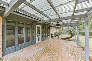 410 Riverside Dr, Alvin, TX 77511 - Photo 25