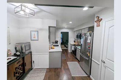 13374 Trail Hollow Drive #3374, Houston, TX 77079 - Photo 5