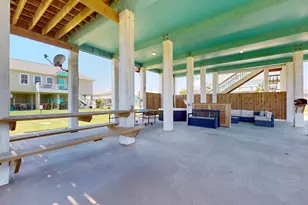 2010 Vista Dr, Crystal Beach, TX 77650 - Photo 11