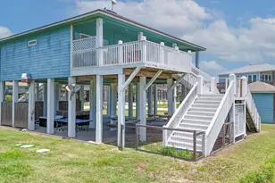 2010 Vista Dr, Crystal Beach, TX 77650 - Photo 5