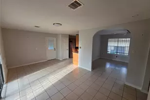 10424 Ballantine St, Houston, TX 77075 - Photo 5