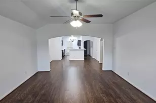 919 Yorkshire Hollow, Fresno, TX 77545 - Photo 9