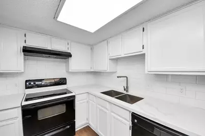 3750 Tanglewilde Street #A7, Houston, TX 77063 - Photo 17