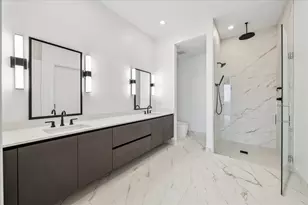 1711 Allen Pkwy, Houston, TX 77019 - Photo 9