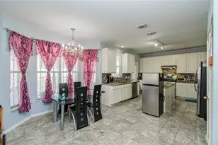 6626 Sunrise Valley Ln, Houston, TX 77083 - Photo 5