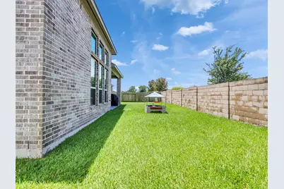 10302 Muir Peak Drive, Rosharon, TX 77583 - Photo 33