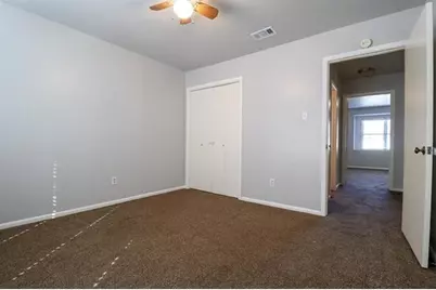 5725 Townhouse Lane, Beaumont, TX 77707 - Photo 13