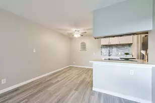 2501 Gulf Freeway, Dickinson, TX 77539 - Photo 9