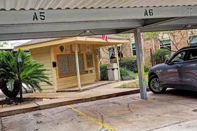 1881 Bering Drive #25, Houston, TX 77057 - Photo 13