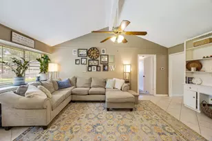 9314 Vickijohn Dr, Houston, TX 77031 - Photo 3