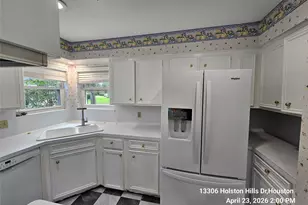 13306 Holston Hills Dr, Houston, TX 77069 - Photo 11