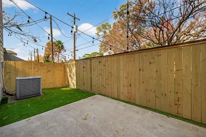 880 Fisher Street, Houston, TX 77018 - Photo 37