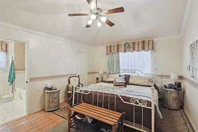 1818 Kemah Oaks Drive, Kemah, TX 77565 - Photo 11