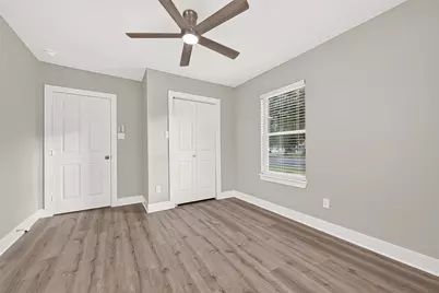 723 N Meyer Street, Sealy, TX 77474 - Photo 31