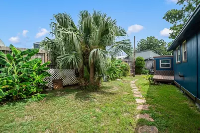 4415 W Bayshore Drive, Bacliff, TX 77518 - Photo 25