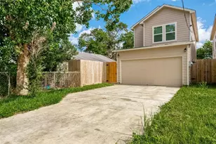 4741 Bricker St, Houston, TX 77033 - Photo 3