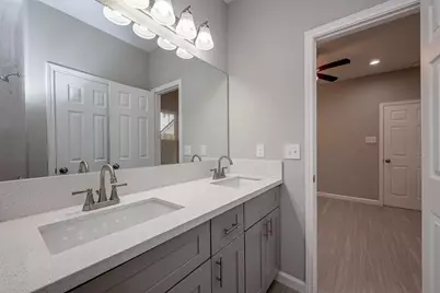 4741 Bricker Street, Houston, TX 77033 - Photo 15