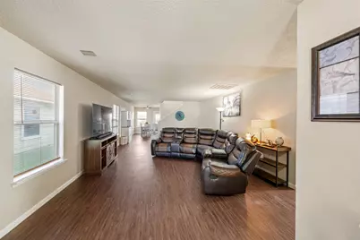 2914 Rustling Chestnut Street, Spring, TX 77389 - Photo 5