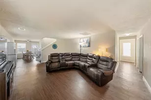 2914 Rustling Chestnut St, Spring, TX 77389 - Photo 7