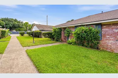 9458 Neuens Road #9458, Houston, TX 77080 - Photo 17