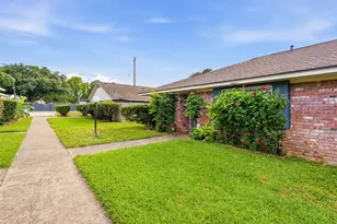 9458 Neuens Rd, Houston, TX 77080 - Photo 17