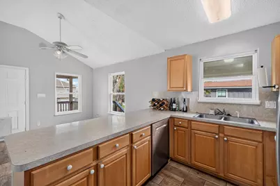 3931 Navarro Drive, Galveston, TX 77554 - Photo 9