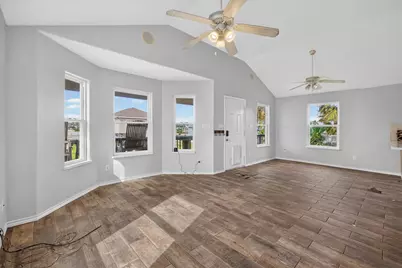 3931 Navarro Drive, Galveston, TX 77554 - Photo 19