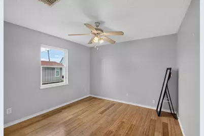 3931 Navarro Drive, Galveston, TX 77554 - Photo 11