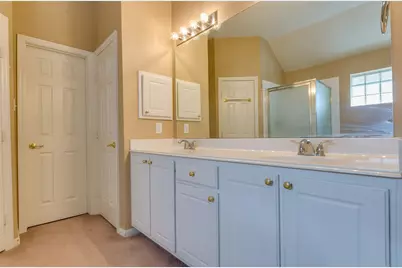 18 Orchard Dale Circle, The Woodlands, TX 77382 - Photo 19