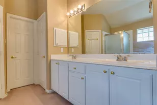 18 Orchard Dale Cir, The Woodlands, TX 77382 - Photo 19
