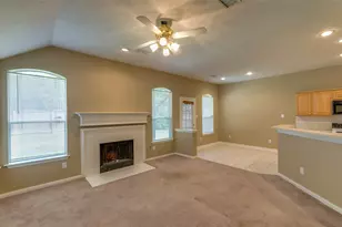 18 Orchard Dale Cir, The Woodlands, TX 77382 - Photo 9