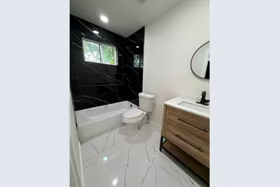 4607 Billingsley Street #A, Houston, TX 77009 - Photo 5