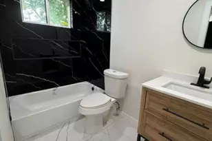 4607 Billingsley St, Houston, TX 77009 - Photo 5