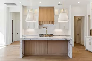 1527 Hewitt Dr, Houston, TX 77018 - Photo 3