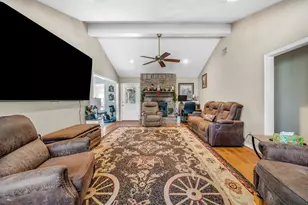 6 W Trail Ln, Hilltop Lakes, TX 77871 - Photo 5