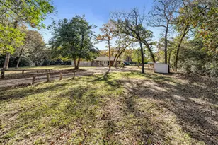 6 W Trail Ln, Hilltop Lakes, TX 77871 - Photo 3