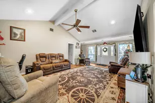 6 W Trail Ln, Hilltop Lakes, TX 77871 - Photo 5
