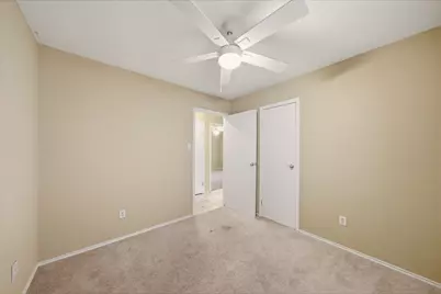 305 Peach Street, Tomball, TX 77375 - Photo 9