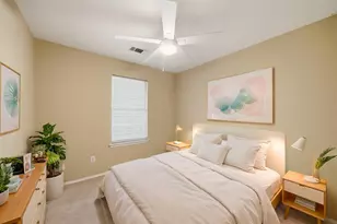 305 Peach St, Tomball, TX 77375 - Photo 1