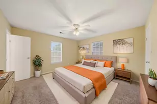 305 Peach St, Tomball, TX 77375 - Photo 3