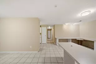 305 Peach St, Tomball, TX 77375 - Photo 21