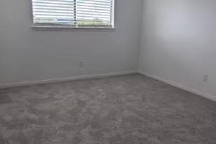 10332 Longmont Dr, Houston, TX 77042 - Photo 13