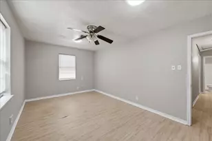1611 Ave C, Nederland, TX 77627 - Photo 7