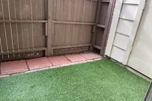 2626 Holly Hall St, Houston, TX 77054 - Photo 9