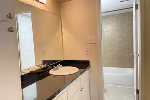 2626 Holly Hall St, Houston, TX 77054 - Photo 5