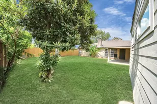 11523 Plumbrook Dr, Houston, TX 77099 - Photo 39