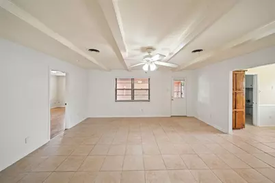 5002 Leafy Hollow Court, Houston, TX 77018 - Photo 13