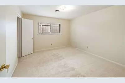 5002 Leafy Hollow Court, Houston, TX 77018 - Photo 33
