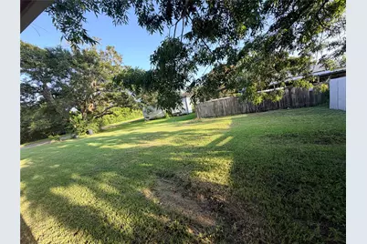 424 Baker Circle, Ames, TX 77575 - Photo 11
